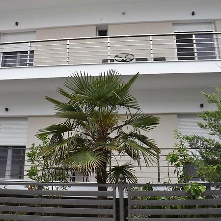 Davidana Deluxe Apartments Nea Kallikrateia Εξωτερικό φωτογραφία