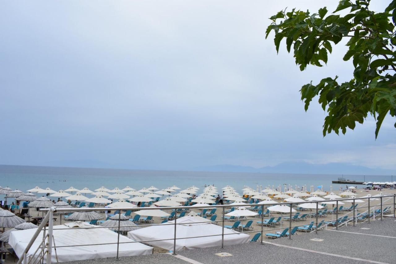 Davidana Deluxe Apartments Nea Kallikrateia Εξωτερικό φωτογραφία