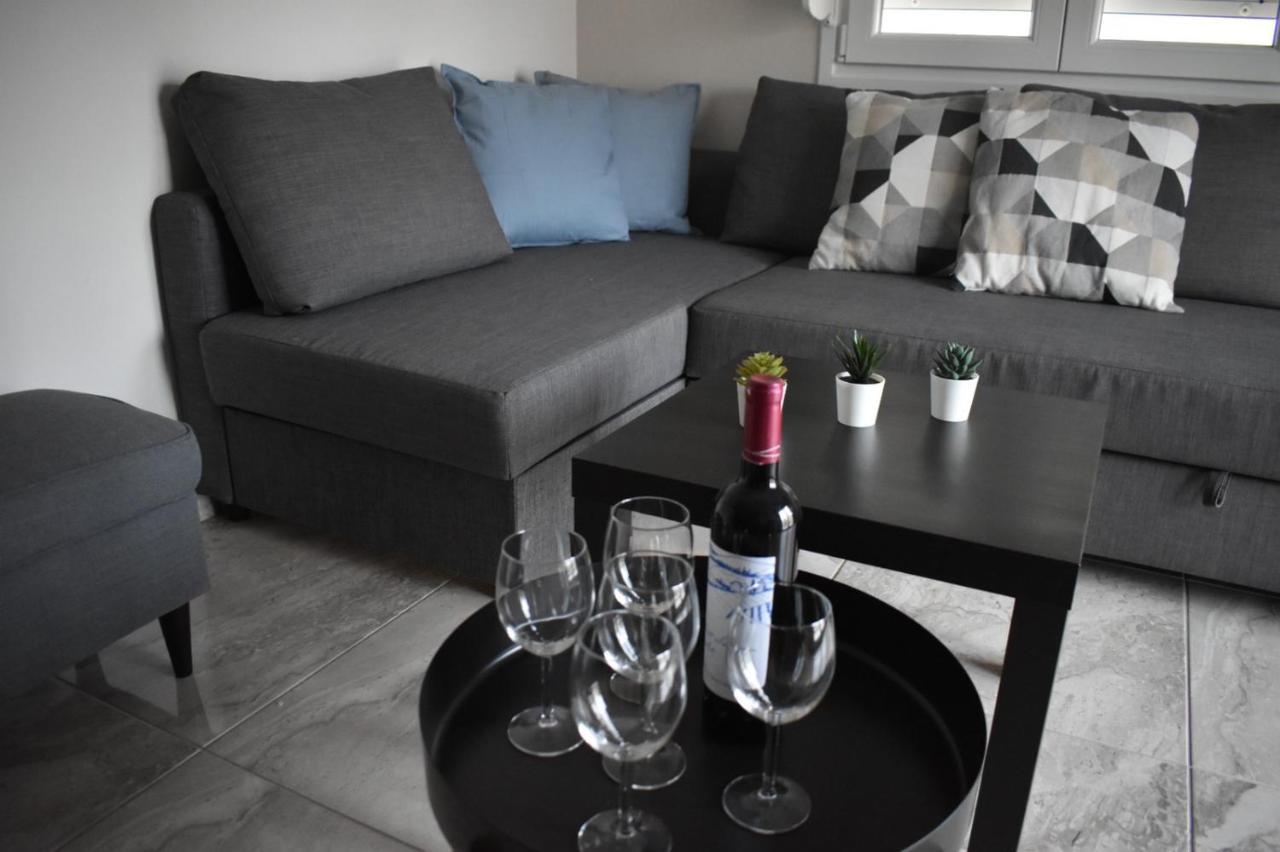 Davidana Deluxe Apartments Nea Kallikrateia Δωμάτιο φωτογραφία