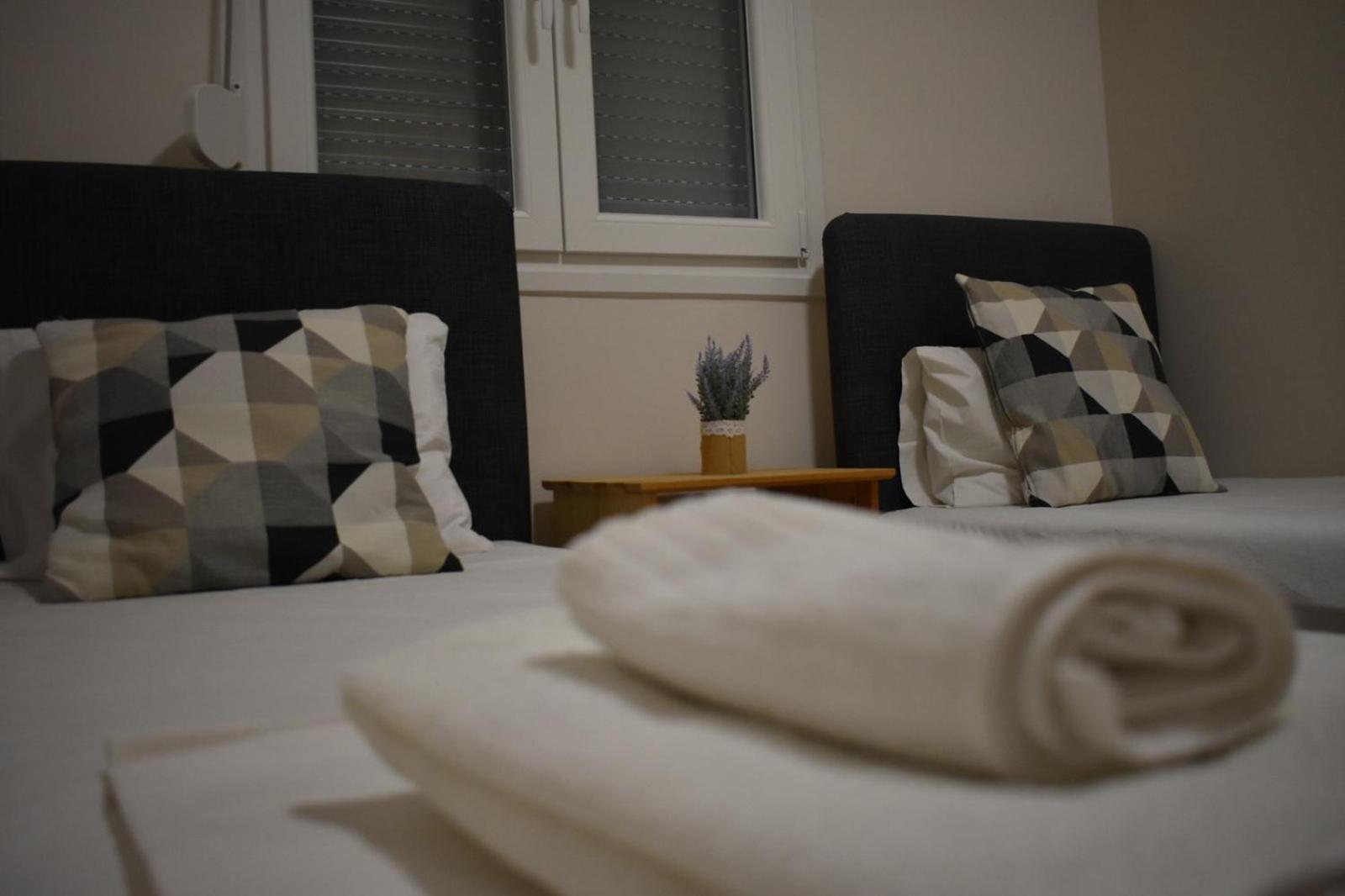 Davidana Deluxe Apartments Nea Kallikrateia Δωμάτιο φωτογραφία